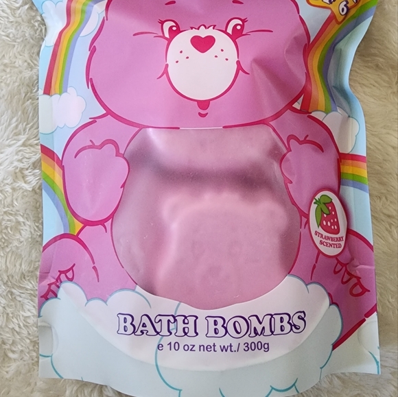 Care❤ Bears Bath Bombs with Strawberry 🍓 scent - Picture 4 of 5